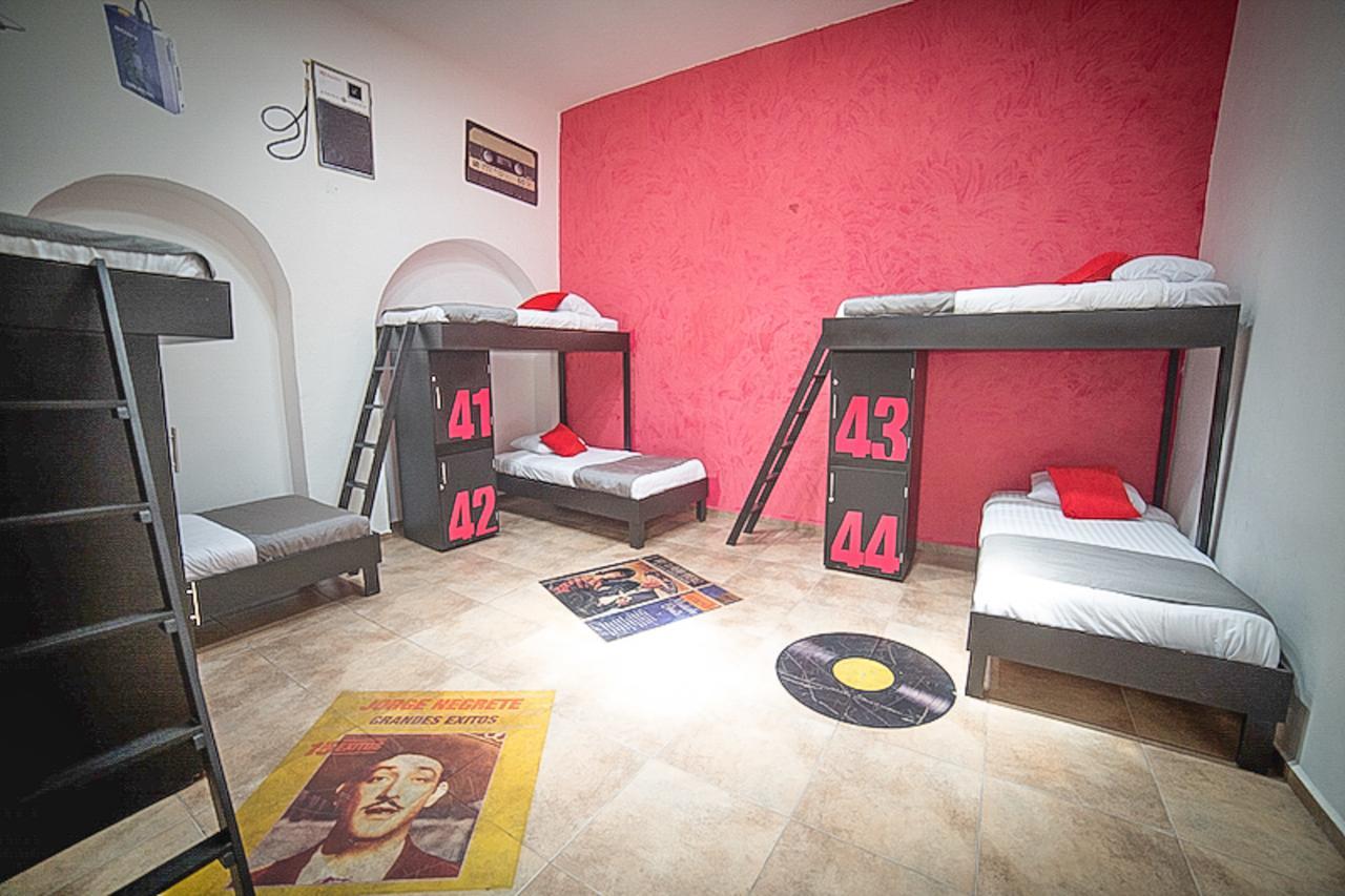 Hostal El Armario León Exterior foto